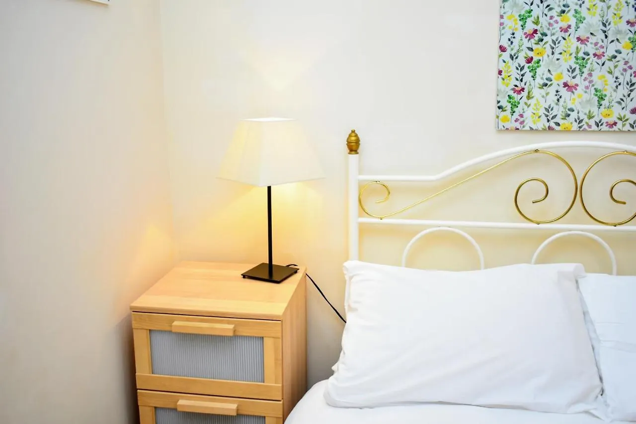 Castle Wynd - Historic Edinburgh Castle Views Central Apartment