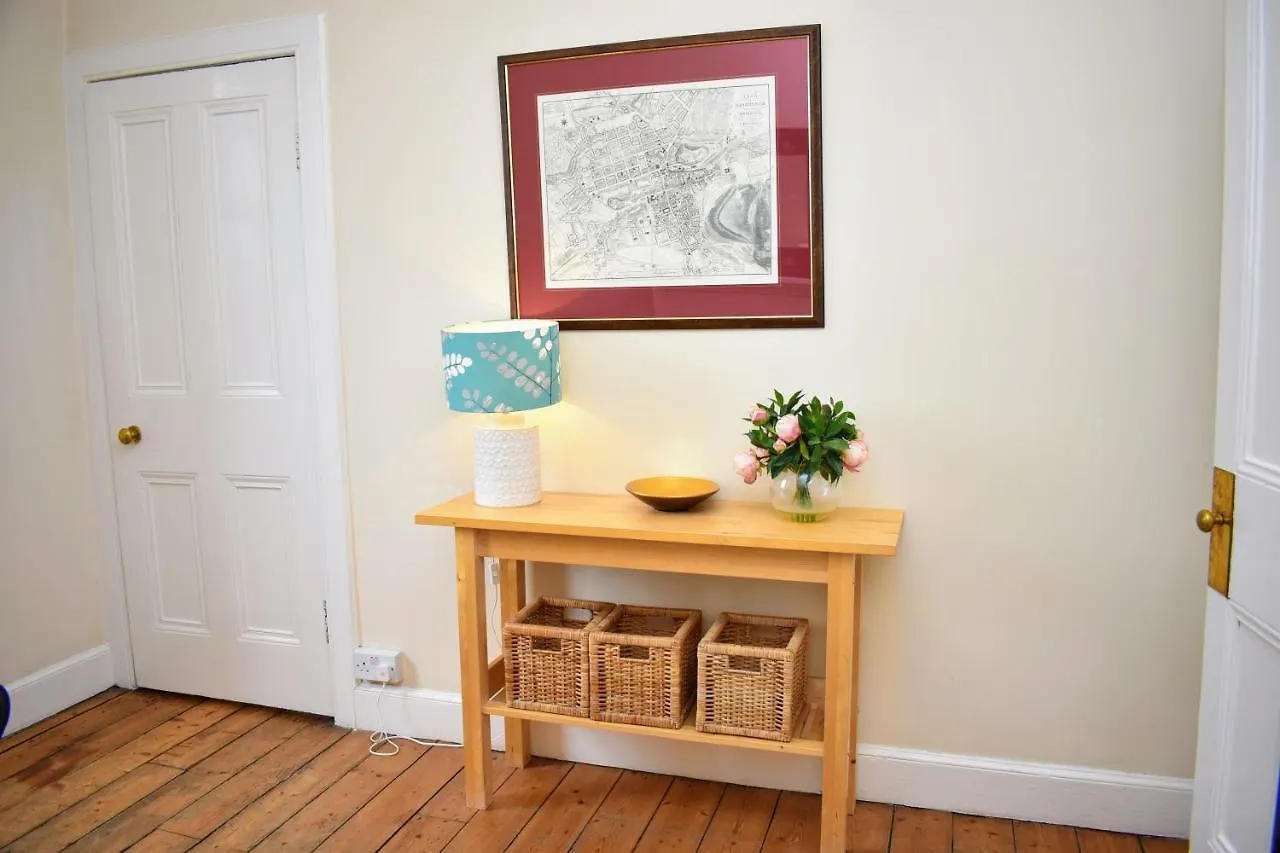 Castle Wynd - Historic Edinburgh Castle Views Central Apartment Ηνωμένο Βασίλειο