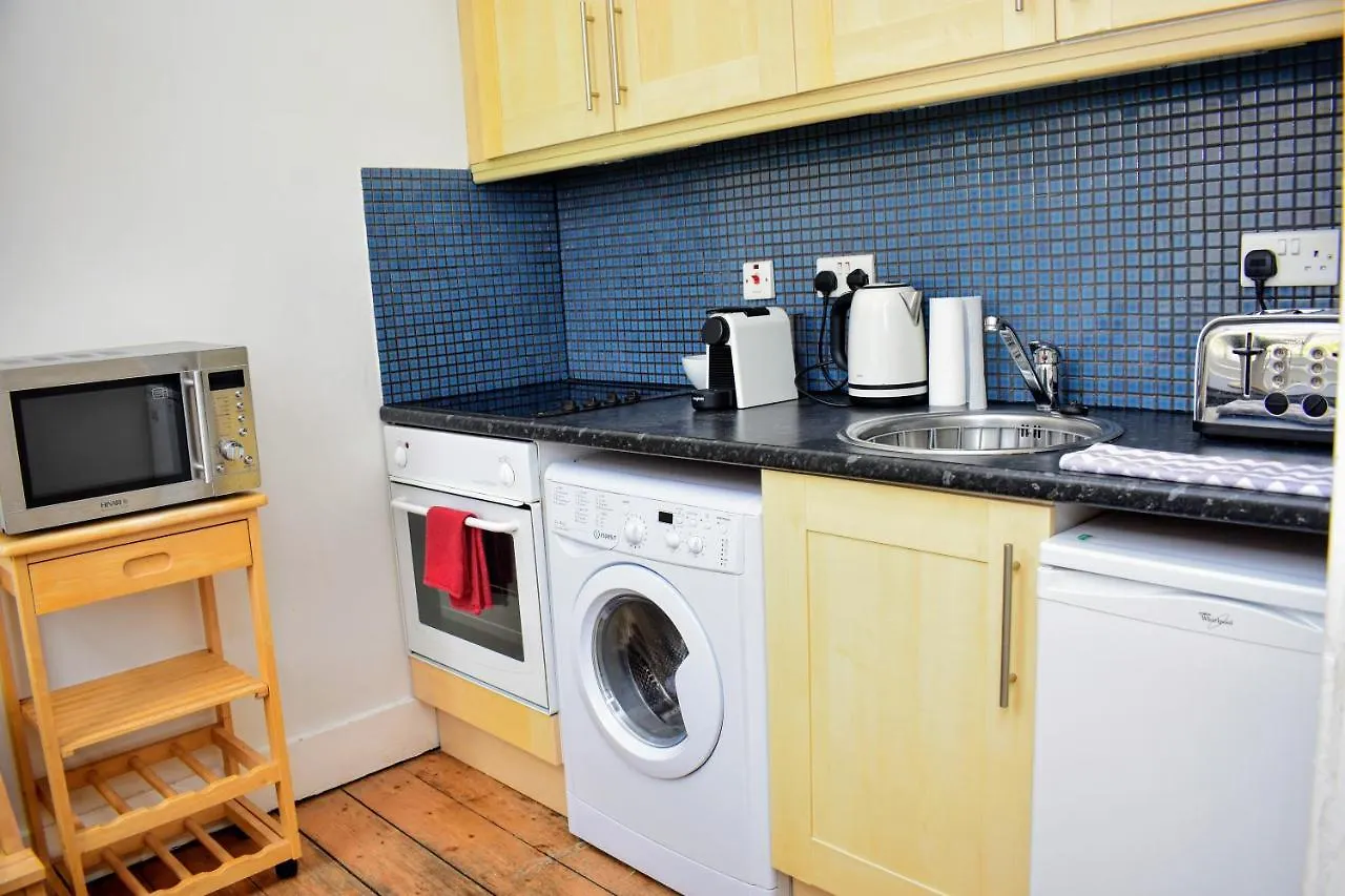 Castle Wynd - Historic Edinburgh Castle Views Central Apartment